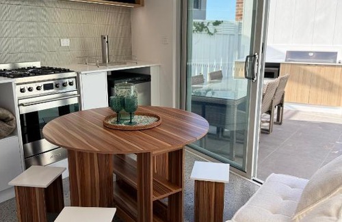 Shellharbour House | Rom Baros Tiny Beach House