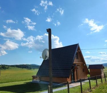 Sokolac House | ROMANIJA - Brvnara za odmor