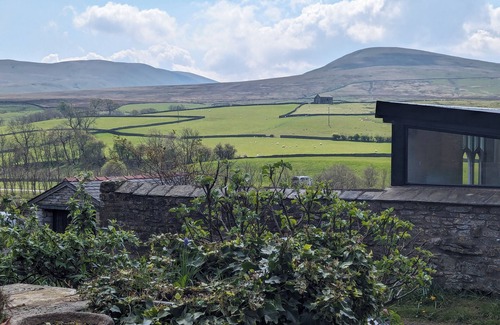 Bretherdale House | Romantic Retreat With Space, Character And Glorious Mountain Views