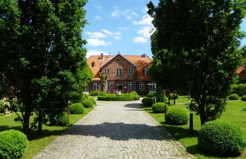 Oberbussau Hotel | Romantik Hotel Friederikenhof Hotel Restaurant & Spa