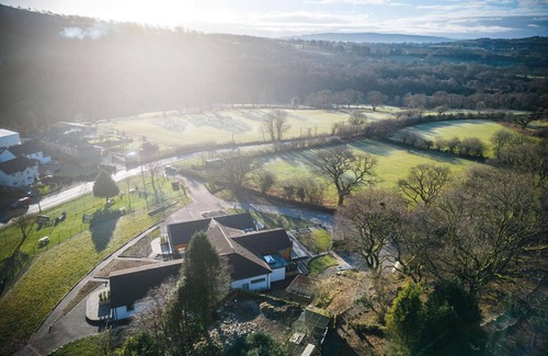 Pen-y-cae Apartment | Room 5 - The Sleeping Giant - Pen Y Cae Inn