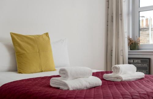 Ellemford House | Room In Traditional Edinburgh Apartment