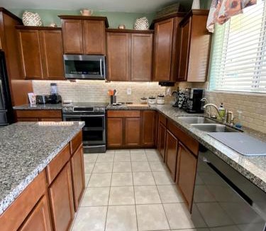 South Mountain House | Rooms at The Vista