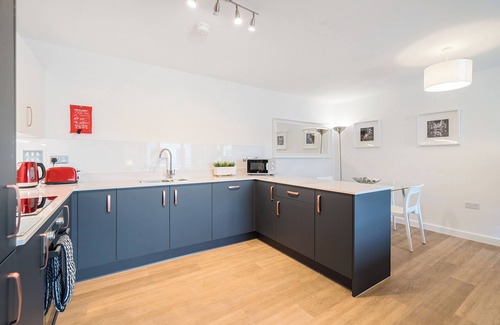 Walton-on-Thames Apartment | Roomspace Apartments - Walton Court