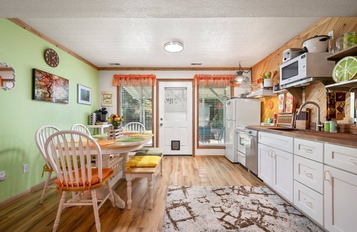 Bonney Lake House | Roomy two-bedroom, family and pet friendly daylight basement apartment.