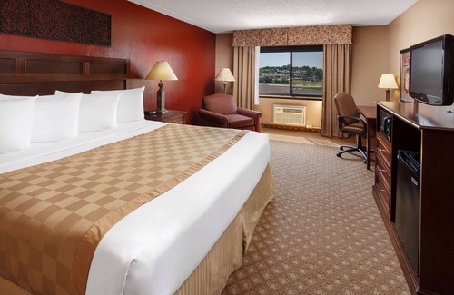 Dickinson Hotel | Roosevelt Grand Dakota, SureStay Collection by Best Western