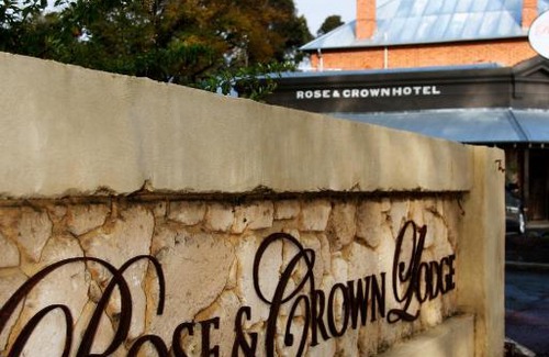 Guildford Hotel | Rose & Crown Hotel