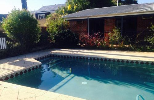 Guildford Hotel | Rose & Crown Hotel