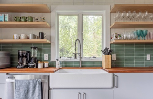 Olivebridge House | Rose Meadow: Quiet 1800s Farm House