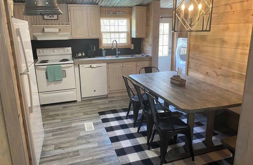 Williamson House | Rosie's Roadhouse at Billy Goat Mountain Village