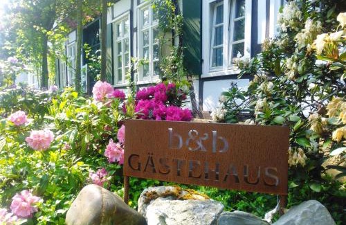 Halle Bed & Breakfast | Rosindell cottage
