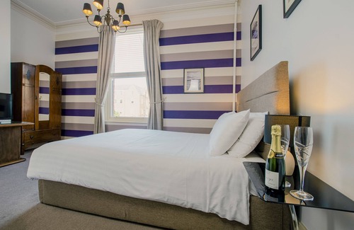 South Cliff Cabin | Rowntree Lodge