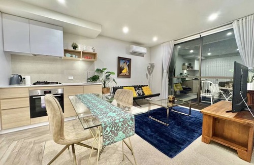 Caulfield North Apartment | Royal Executive Living Garden Executive
