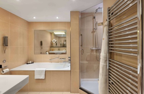 Royal Borough of Kensington and Chelsea Hotel | Royal Garden Hotel