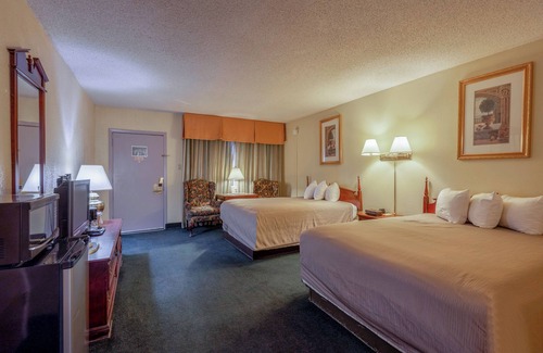 Allison Hotel | Royal Holiday Motel By Belvilla Gallup I-40