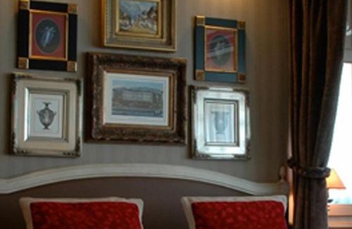 Downtown Geneva Hotel | Royal Manotel