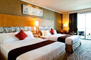 Pom Prap Sattru Phai Hotel | Royal Princess Larn Luang - SHA Extra Plus