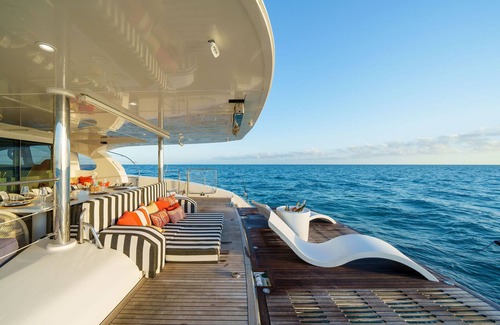 Dunmore Town Boat Rental | Royal Rita - Sunreef 78 - Luxury Yacht
