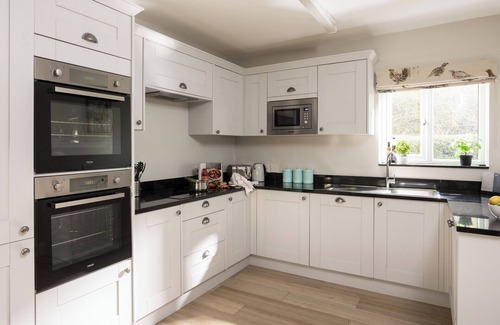Lincoln Cottage | Rural 5 bedroom family friendly Cottage