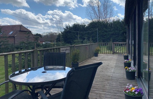 Steyning Cottage | Rural location, views to woods and large garden.