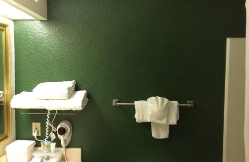 Ruskin Hotel | Ruskin Inn Hotel