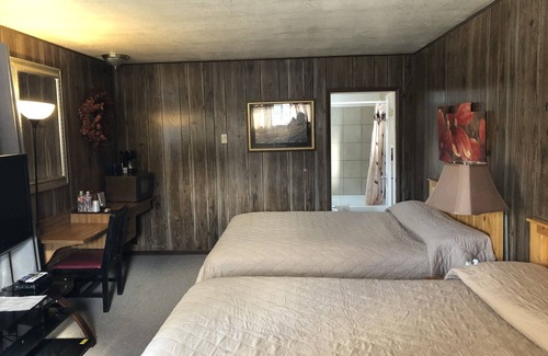 Ely Hotel | Rustic Inn Motel