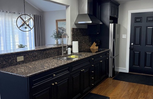 New Buffalo House | 'Rustic Refined Retreat’ Lakeside Home - Walk to Everything!