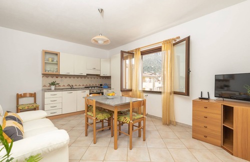 Santa Maria Navarrese Apartment | Sa Montera - Apartment with balcony