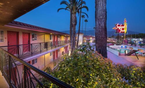 Burbank Hotel | Safari Inn, a Coast Hotel