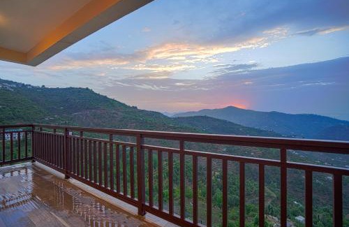 Kaul Villa | SaffronStays Ridgeview Manor