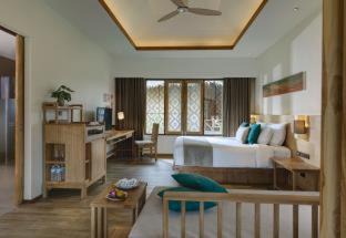 Ko Phi Phi Resort | SAii Phi Phi Island Village