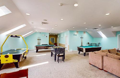 Summer Village House | Sailor's Paradise