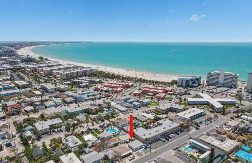 St. Pete Beach Apartment | Sala Suite 5! Beach Getaway Deals in St Pete Beach & Pet Friendly!