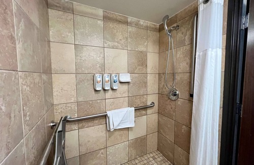 Downtown Salt Lake City Hotel | Salt Lake Plaza Hotel SureStay Collection by Best Western