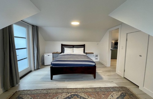 Ucluelet Hotel | Salt Loft - Oceanfront, Hot Tub and Firepit!
