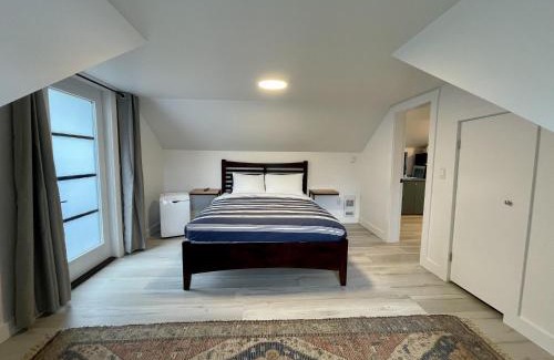 Ucluelet Hotel | Salt Loft - Oceanfront, Hot Tub And Firepit!