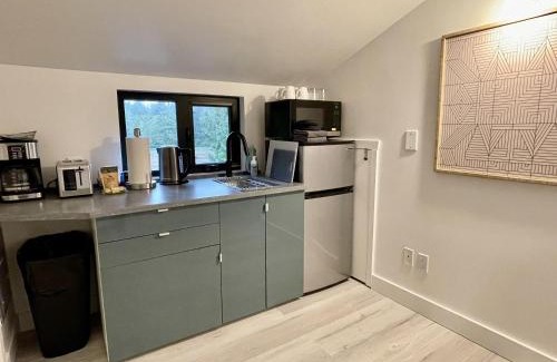 Ucluelet Hotel | Salt Loft - Oceanfront, Hot Tub And Firepit!