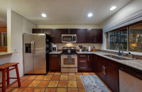 Sam Hughes House | Sam Hughes/U of A/3 BR 2 BA/Carport/Fenced