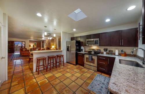 Sam Hughes House | Sam Hughes/U of A/3 BR 2 BA/Carport/Fenced