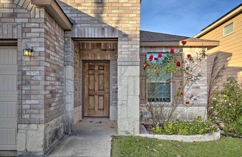 Wetmore House | San Antonio Abode Near Golf, Shops and Dining!