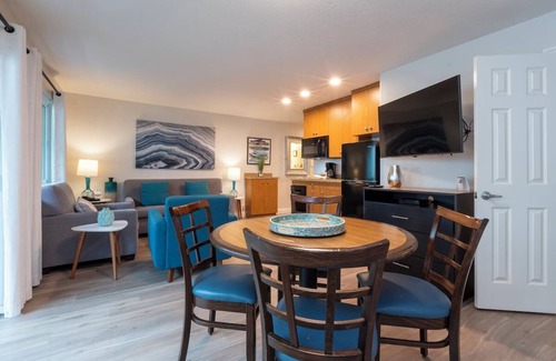 San Clemente Hotel | San Clemente Paradise Found! Private Patio, Kitchenette, Pool!