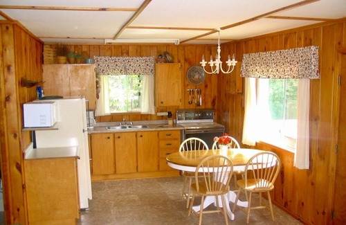 Carling Cottage | Sand Bay: 2-Bedroom Cottage #4