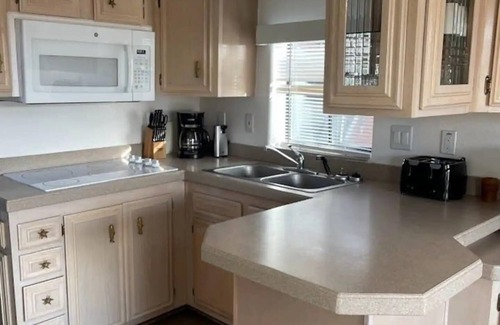 Smith River Cabin | Sand Castle - Ocean Cabin 25 W Private Jacuzzi (Private Beach Owned by White Rock Resort)