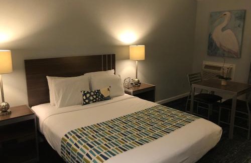 Seaside Hotel | Sand Dollar Inn