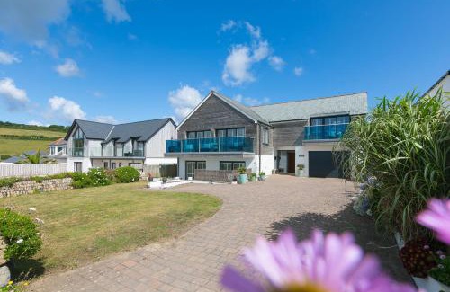 Praa Sands House | Sandbanks