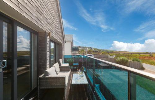 Praa Sands House | Sandbanks