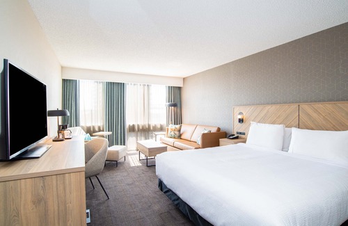 Longueuil Hotel | Sandman Hotel Montreal - Longueuil