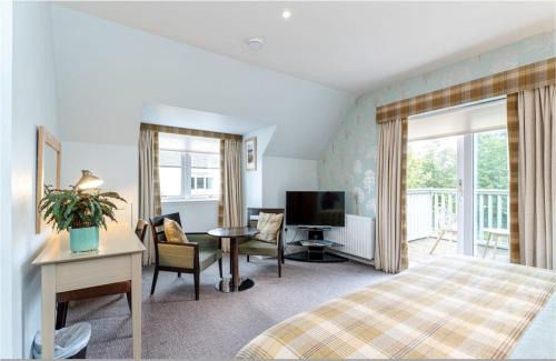 Nairn House | Sandown House