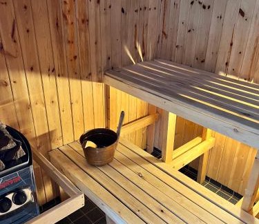 Sangis Hotel | Sangis Motell och Camping