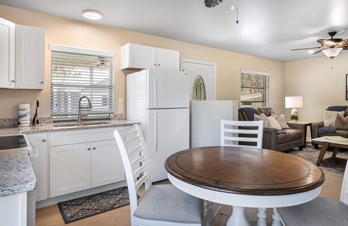 Sanibel Cottage | Sanibel Shores A2 Beautiful 2 bedroom Cottage short walk to the beach
